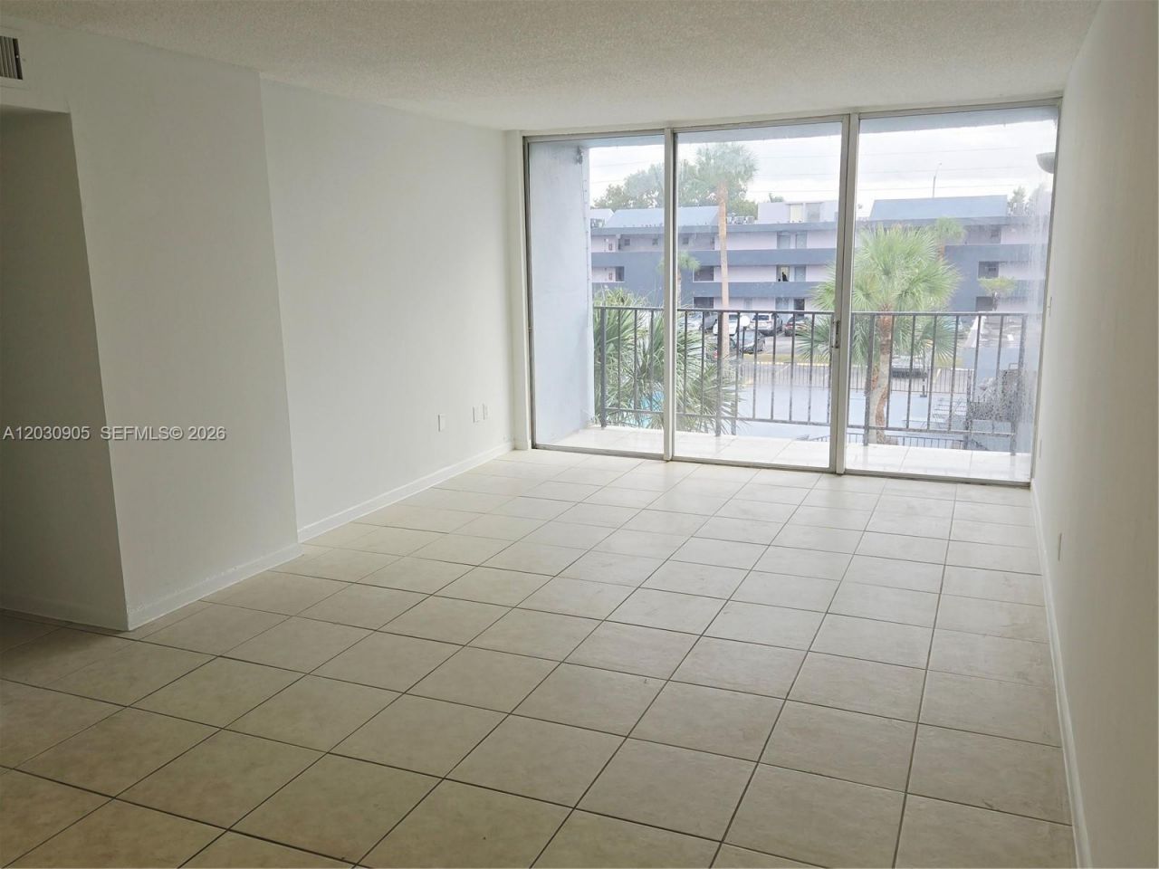 8821 W Flagler St , Unit 313, Miami, FL 33174 Photo