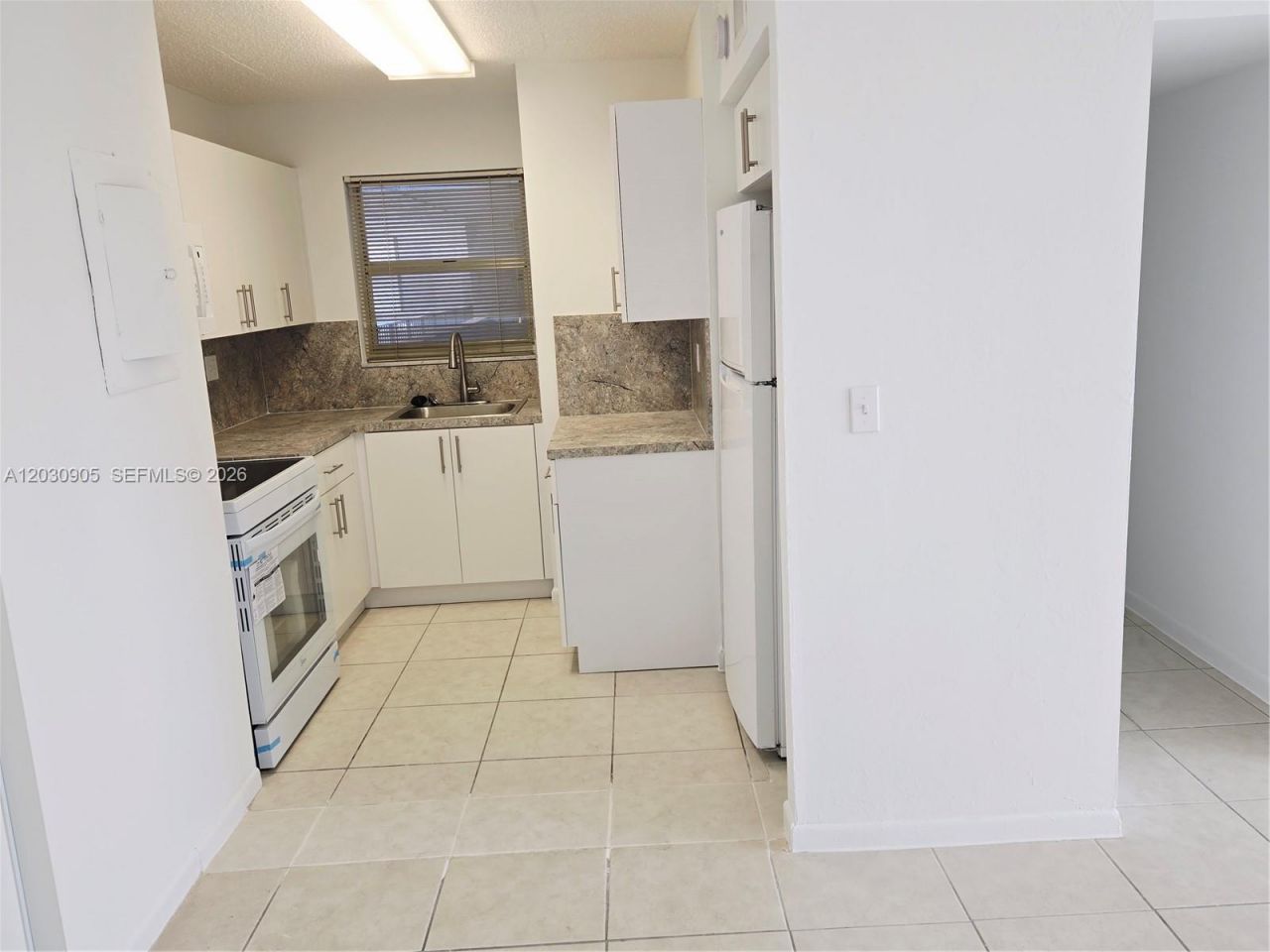 8821 W Flagler St , Unit 313, Miami, FL 33174 Photo