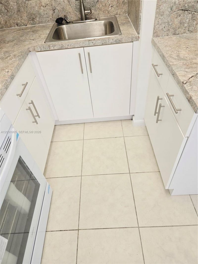 8821 W Flagler St , Unit 313, Miami, FL 33174 Photo