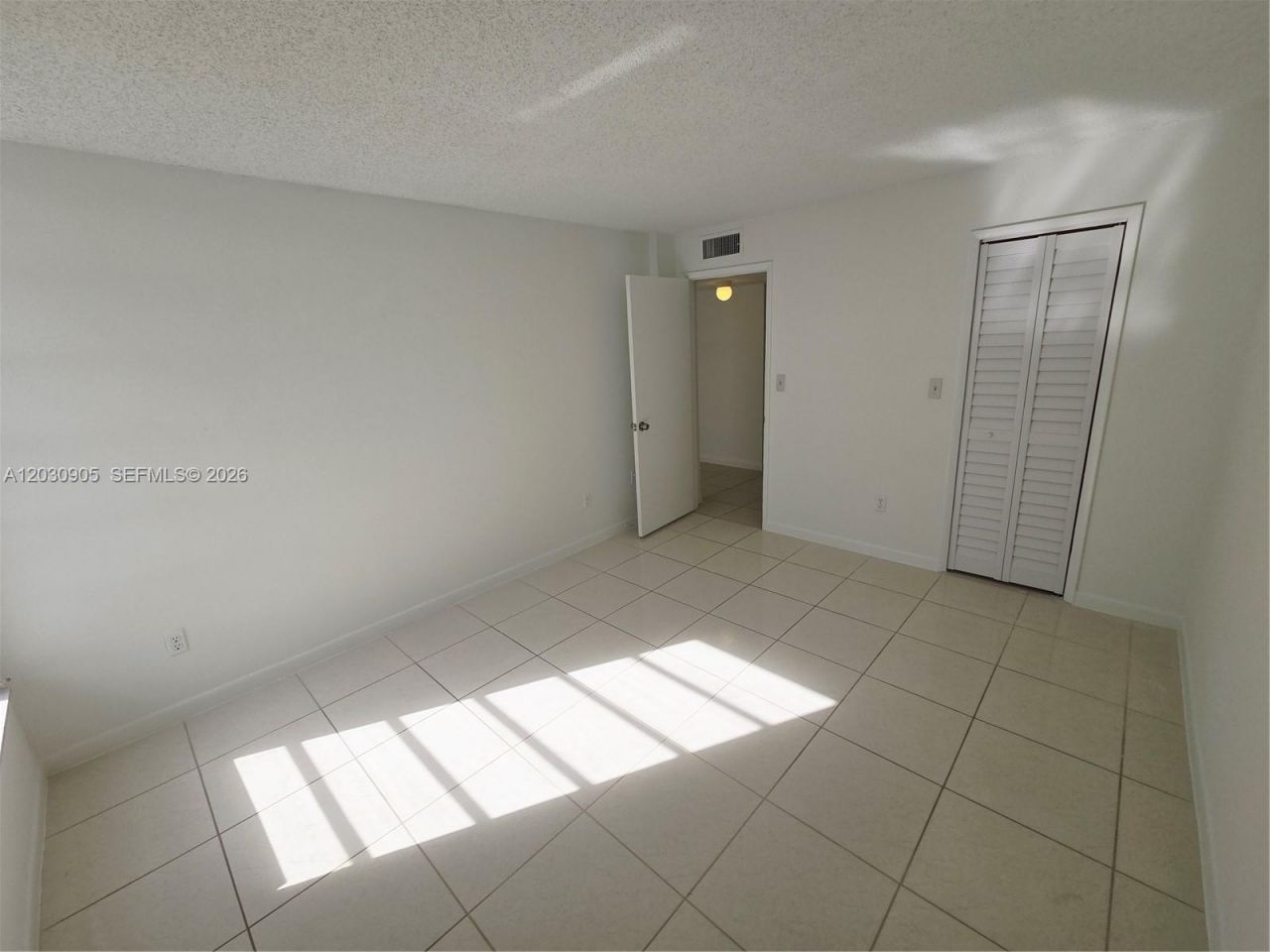 8821 W Flagler St , Unit 313, Miami, FL 33174 Photo