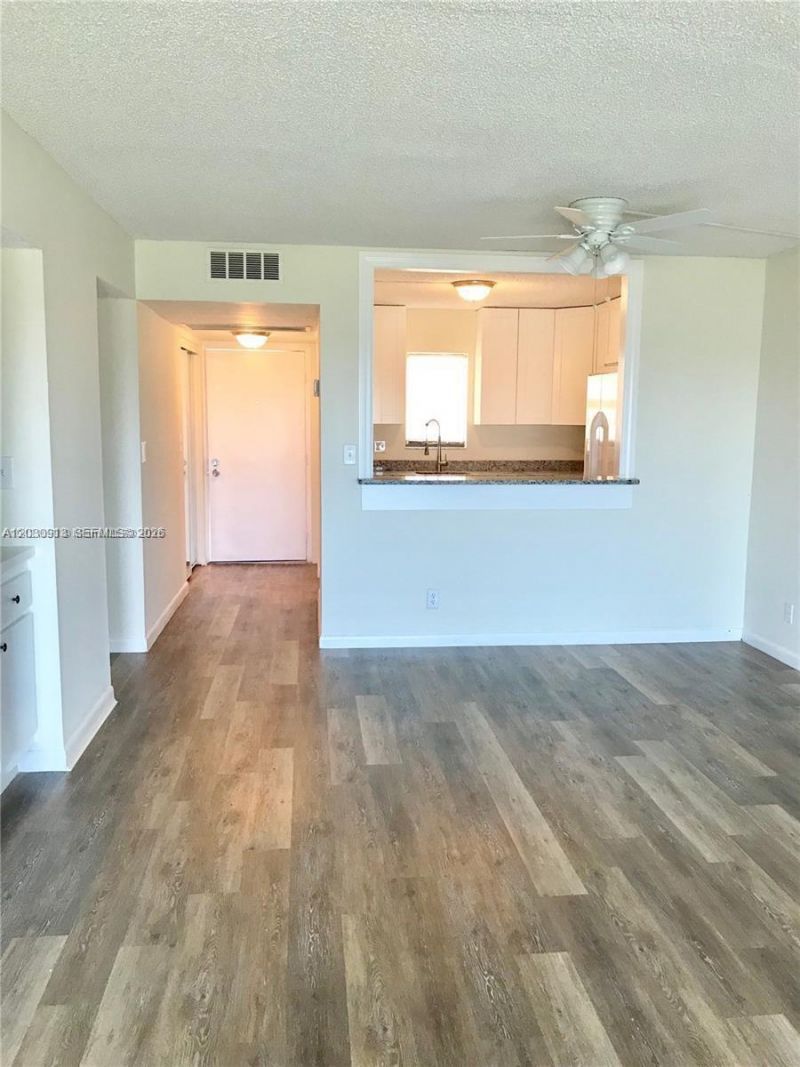 9273 SW 8th St , Unit 402, Boca Raton, FL 33428 Photo