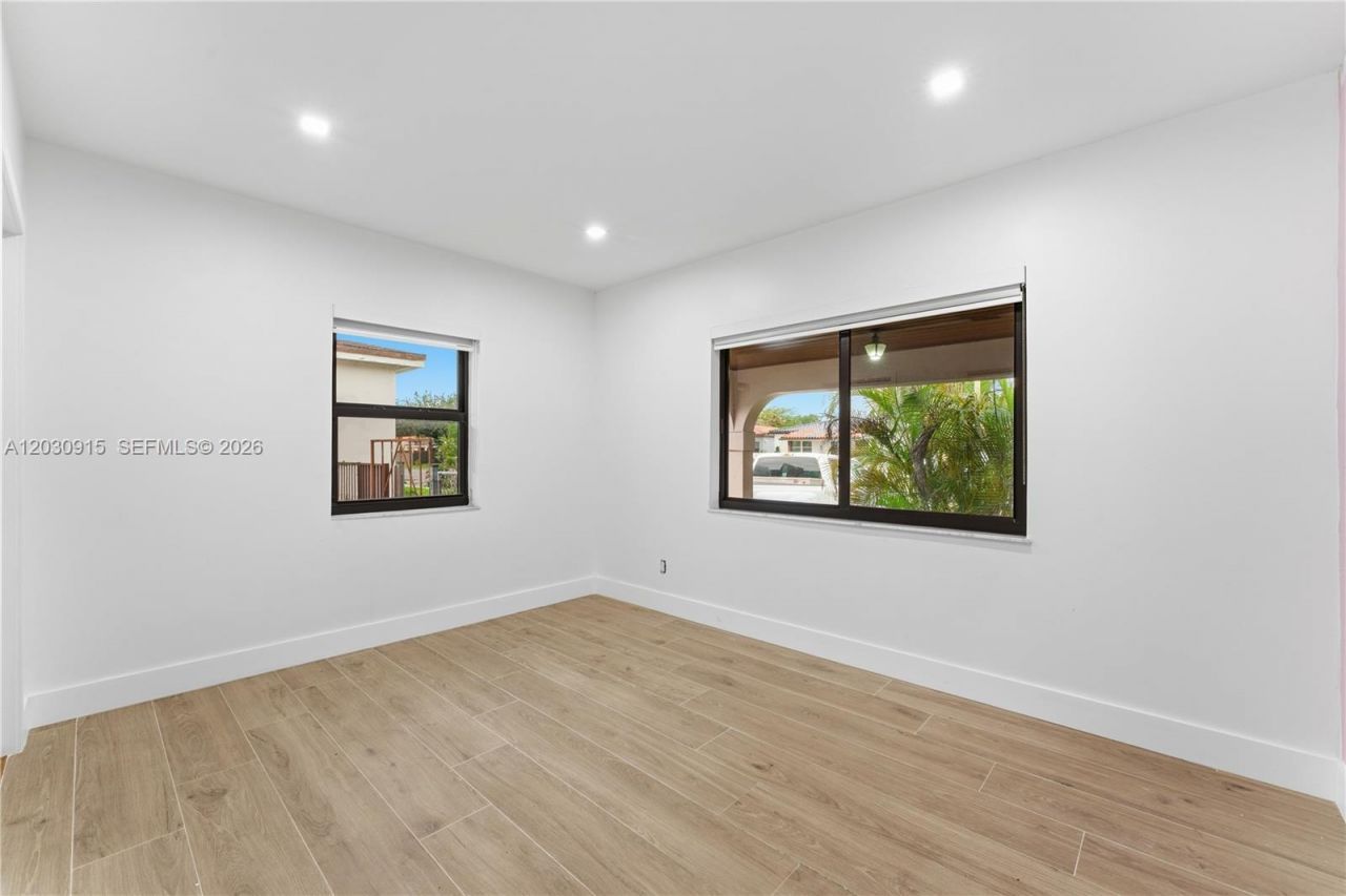 121 SW 71st Ave , Miami, FL 33144 Photo