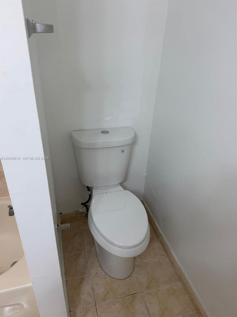 374 NE 27th Ave , Unit 203, Homestead, FL 33033 Photo