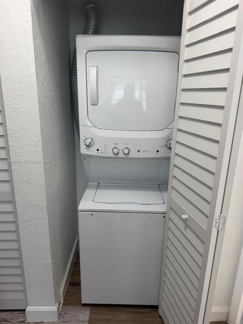 374 NE 27th Ave , Unit 203, Homestead, FL 33033 Photo