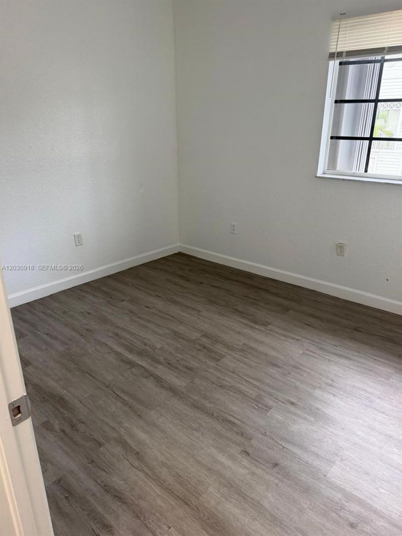 374 NE 27th Ave , Unit 203, Homestead, FL 33033 Photo