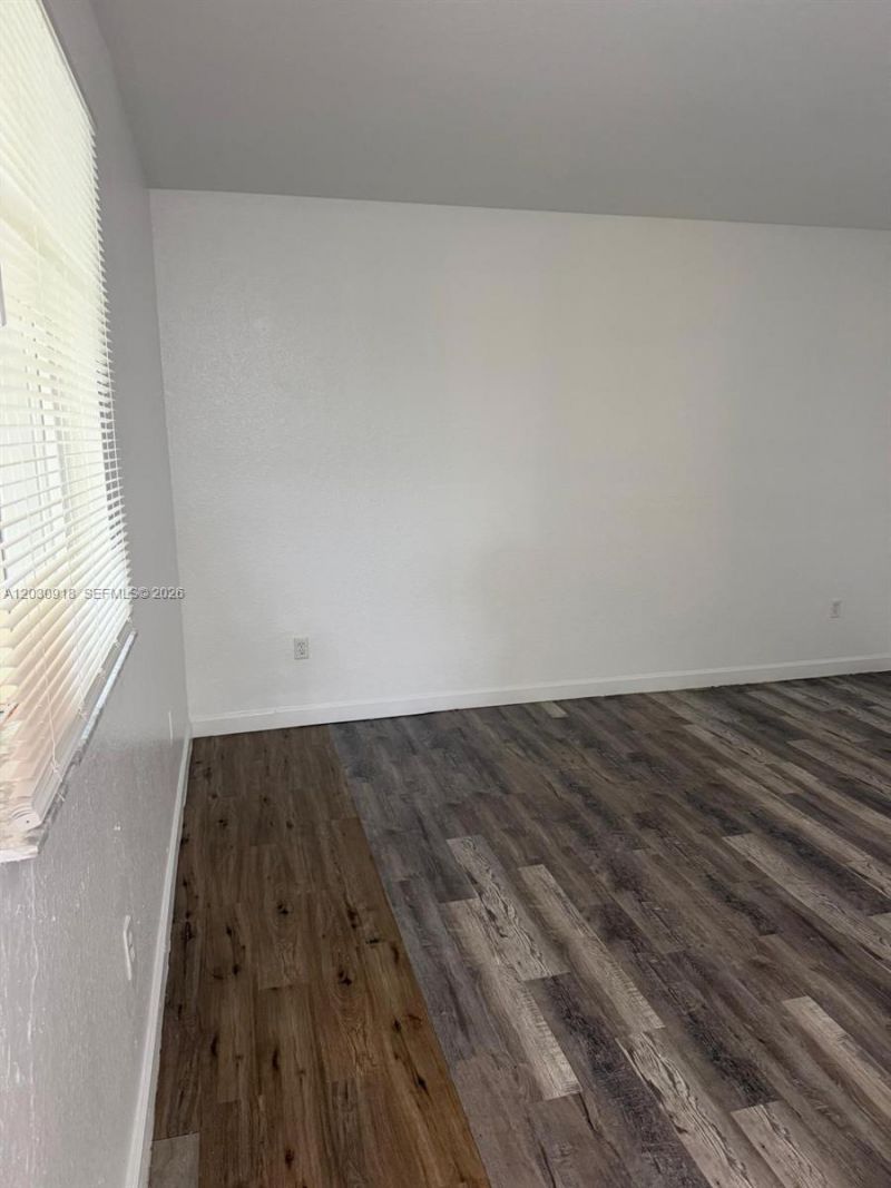 374 NE 27th Ave , Unit 203, Homestead, FL 33033 Photo