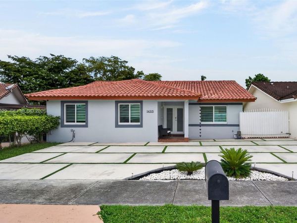 14315 SW 101st St , Miami, FL 33186