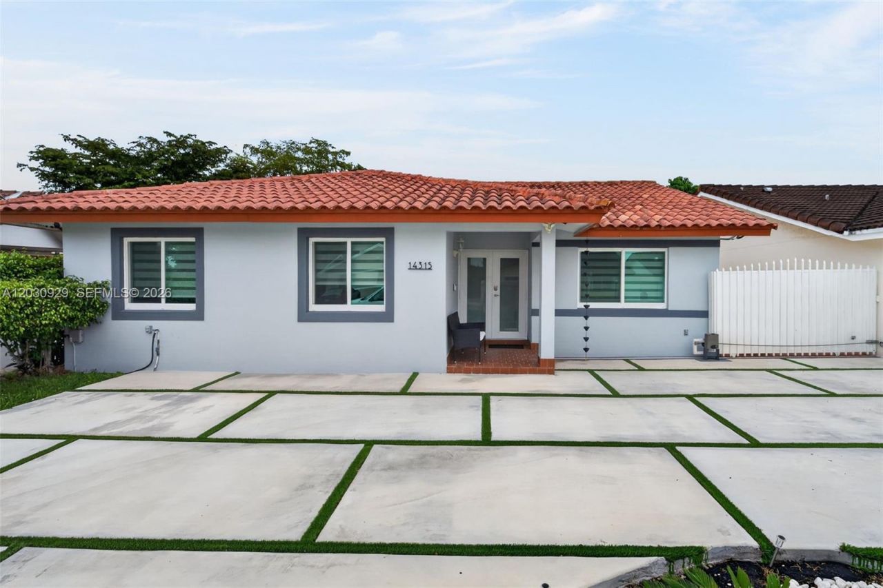 14315 SW 101st St , Miami, FL 33186 Photo