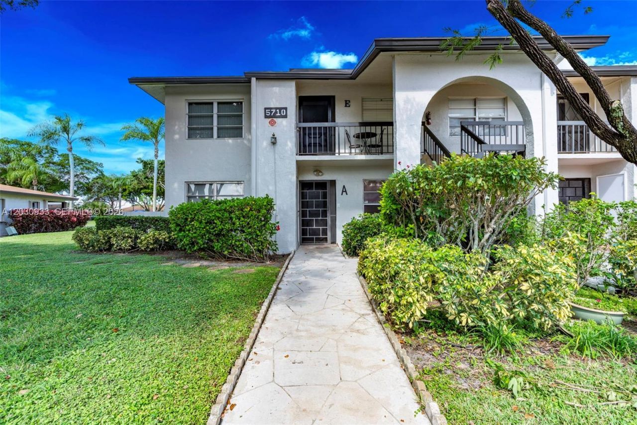 5710 Princess Palm Ct, Unit A, Delray Beach, FL 33484 Photo