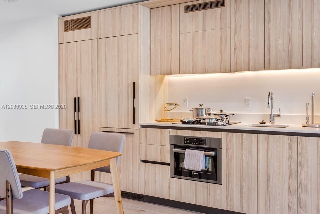 225 N Miami Ave , Unit 3507, Miami, FL 33128 Photo