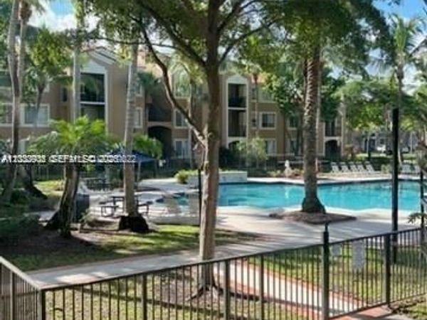 8020 N Nob Hill Rd , Unit 205, Tamarac, FL 33321