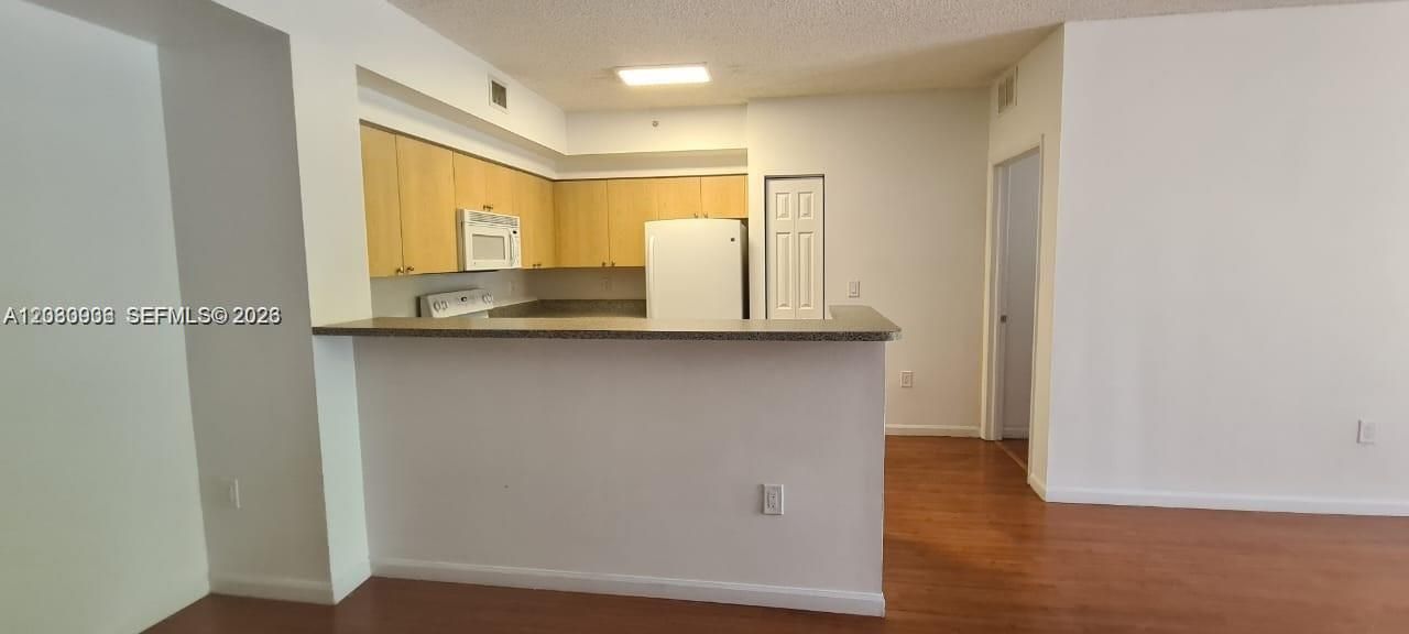 8020 N Nob Hill Rd , Unit 205, Tamarac, FL 33321 Photo