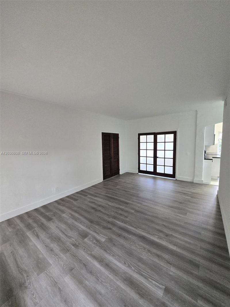2131 Calais Dr , Unit 7, Miami Beach, FL 33141 Photo