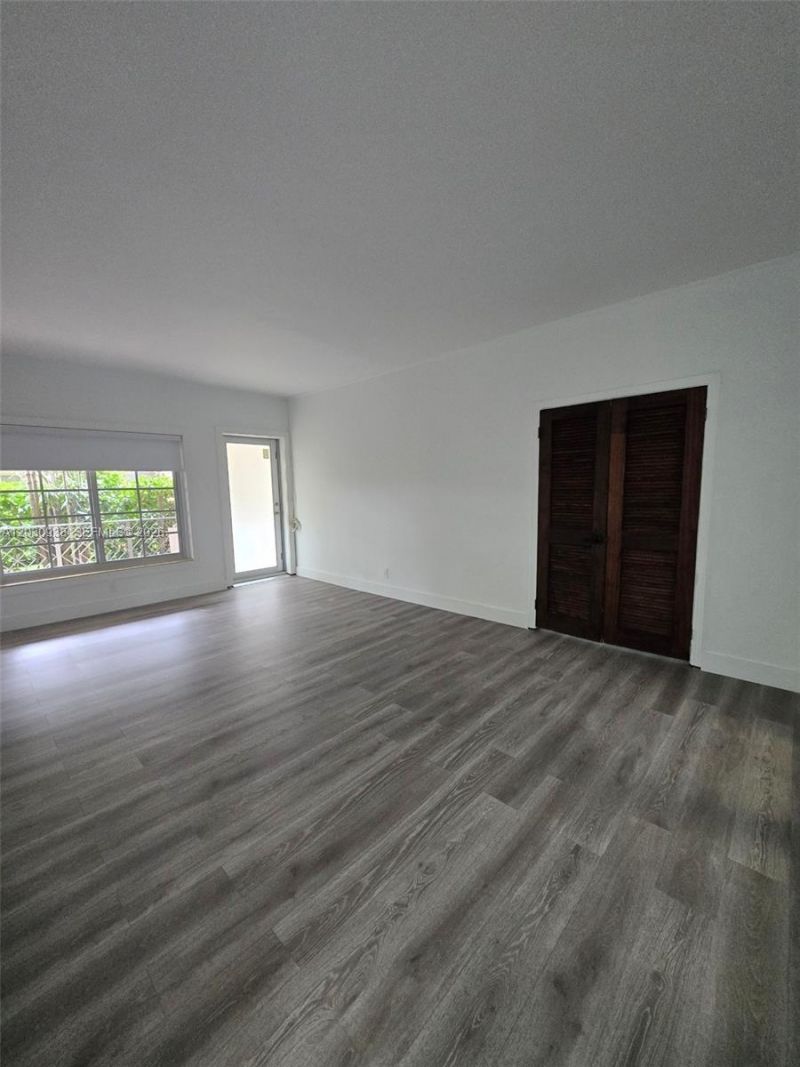 2131 Calais Dr , Unit 7, Miami Beach, FL 33141 Photo