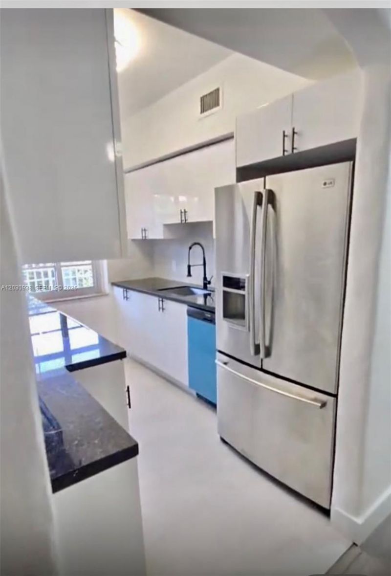 2131 Calais Dr , Unit 7, Miami Beach, FL 33141 Photo