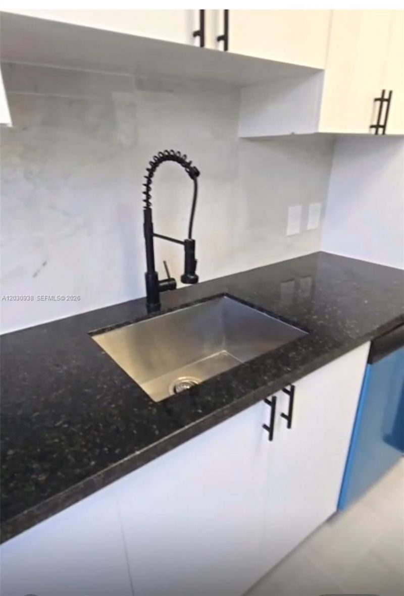2131 Calais Dr , Unit 7, Miami Beach, FL 33141 Photo