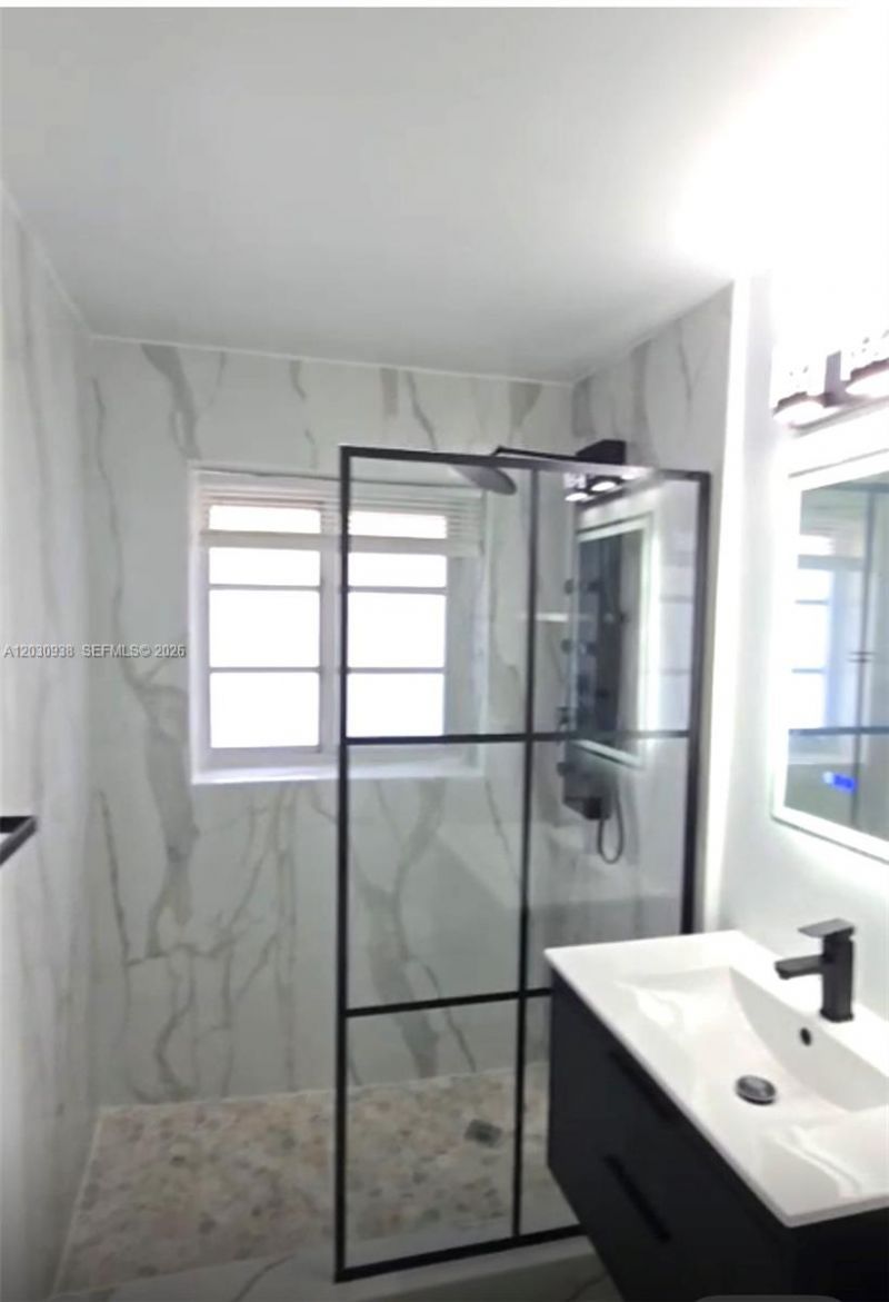 2131 Calais Dr , Unit 7, Miami Beach, FL 33141 Photo
