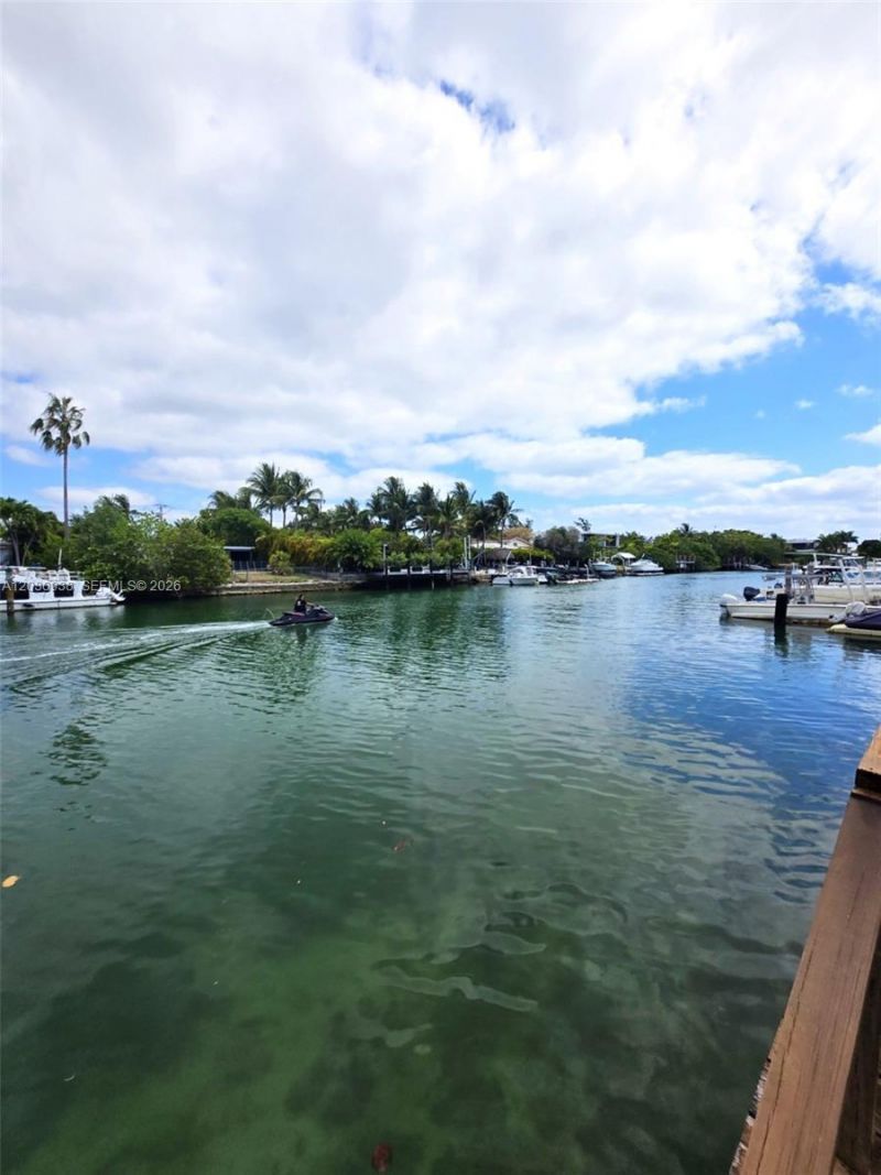 2131 Calais Dr , Unit 7, Miami Beach, FL 33141 Photo