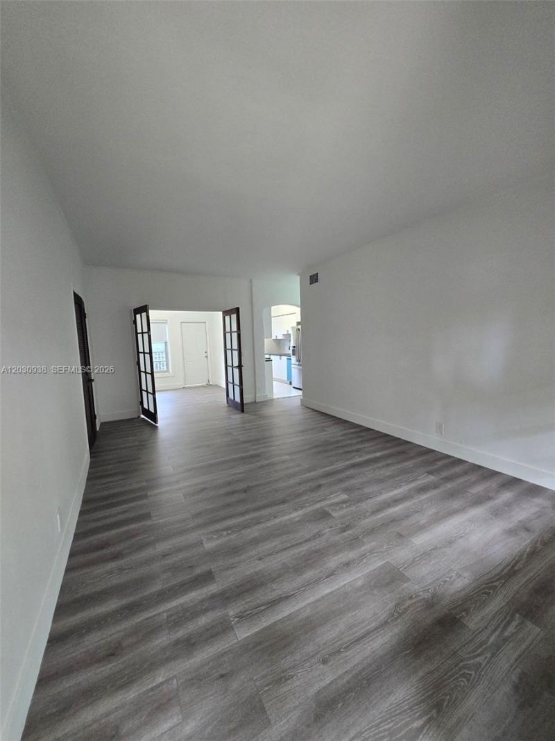2131 Calais Dr , Unit 7, Miami Beach, FL 33141 Photo