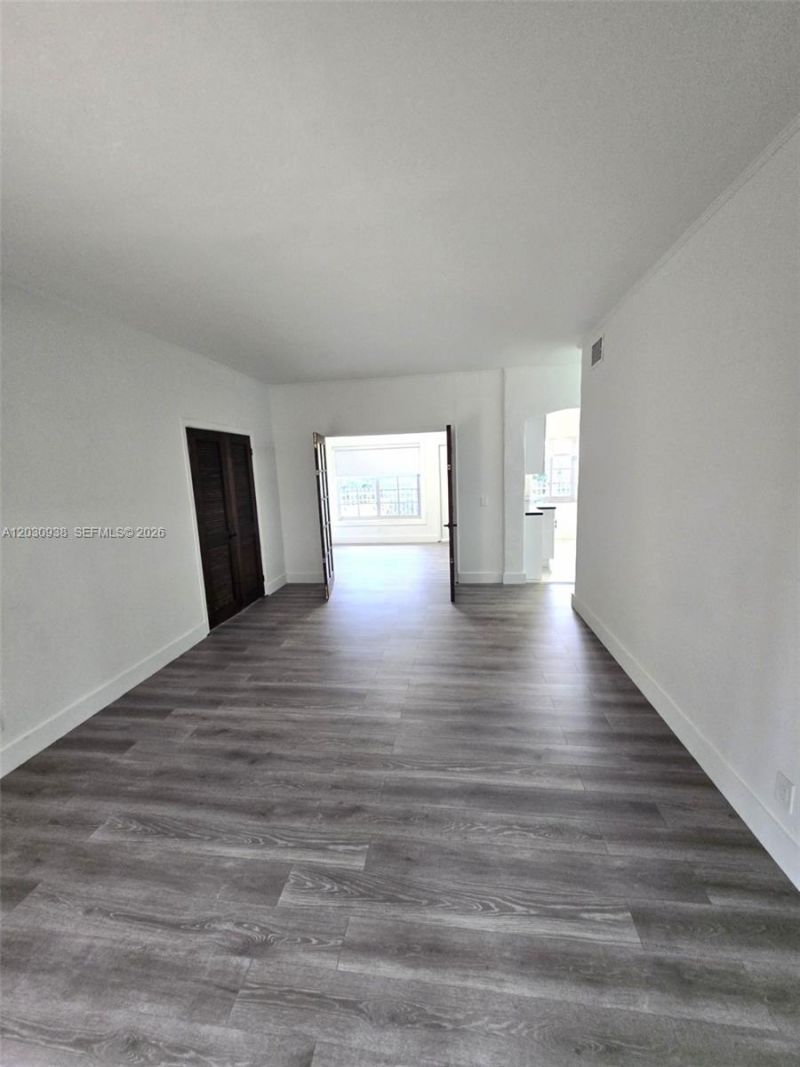 2131 Calais Dr , Unit 7, Miami Beach, FL 33141 Photo