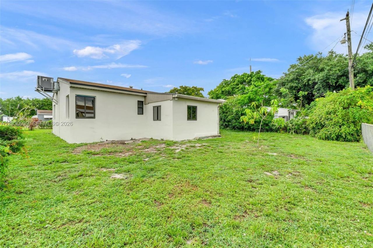 2651 Fletcher Ct , Hollywood, FL 33020 Photo