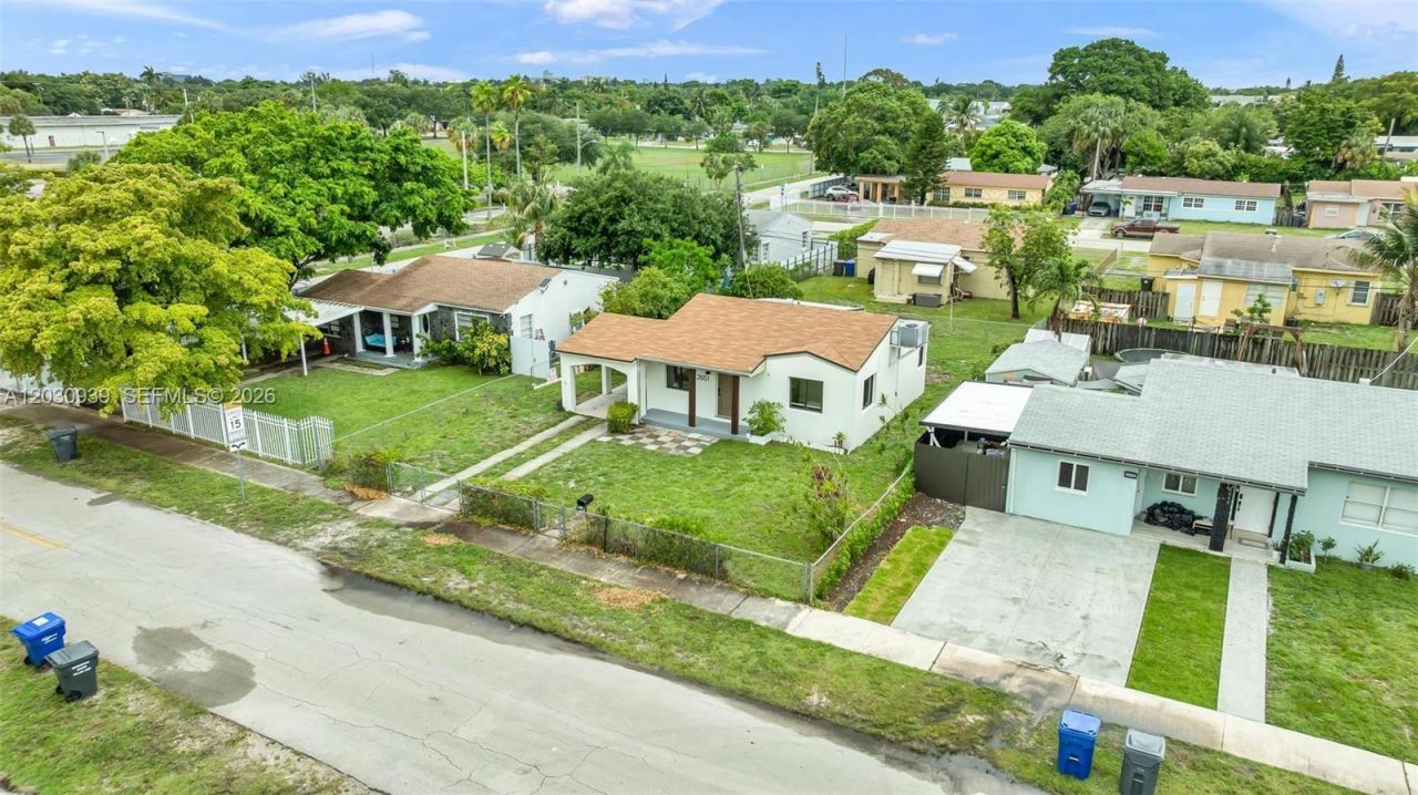 2651 Fletcher Ct , Hollywood, FL 33020 Photo