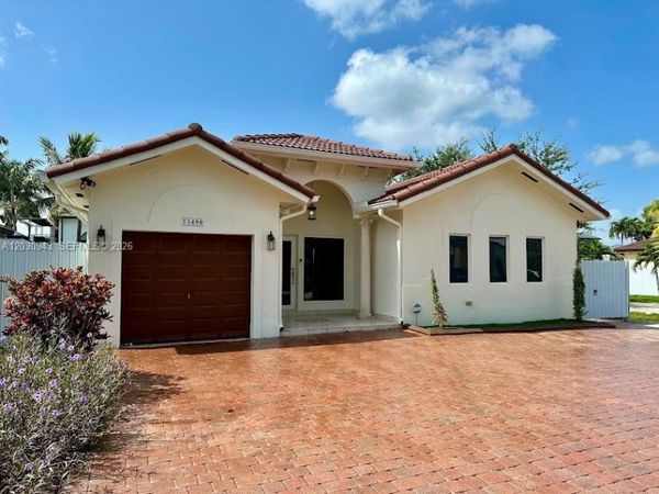 15490 SW 10th St, Miami, FL 33194