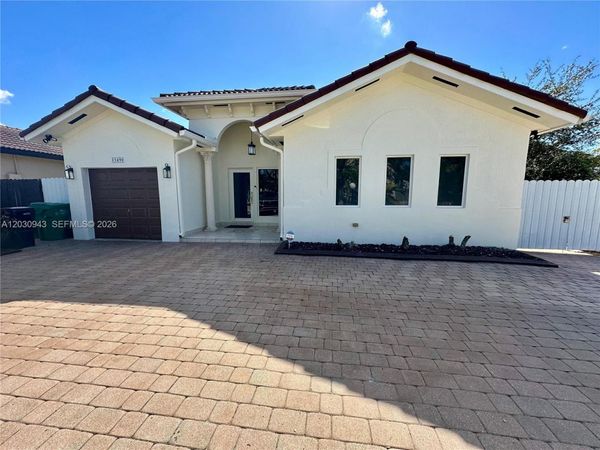 15490 SW 10th St , Miami, FL 33194
