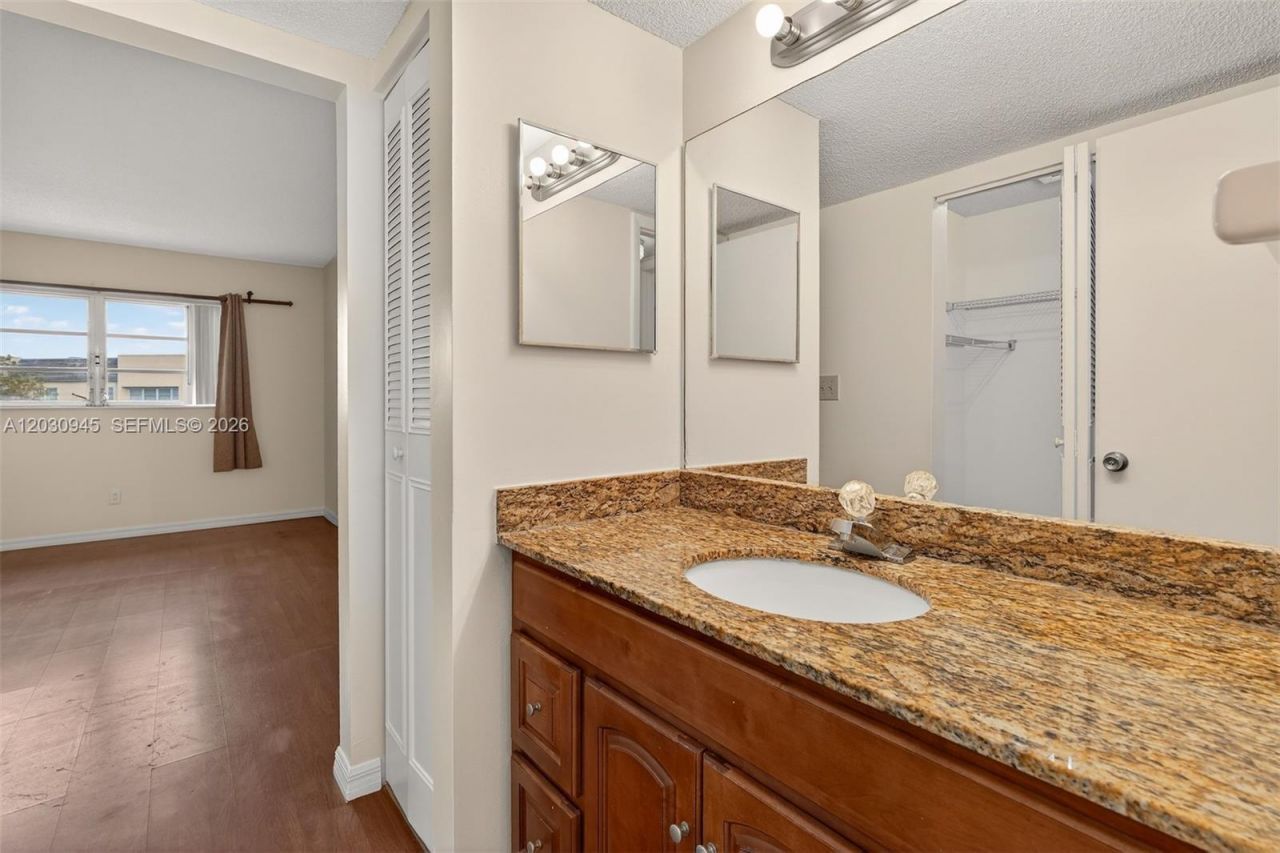 6070 NW 64th Ave , Unit 308, Tamarac, FL 33319 Photo