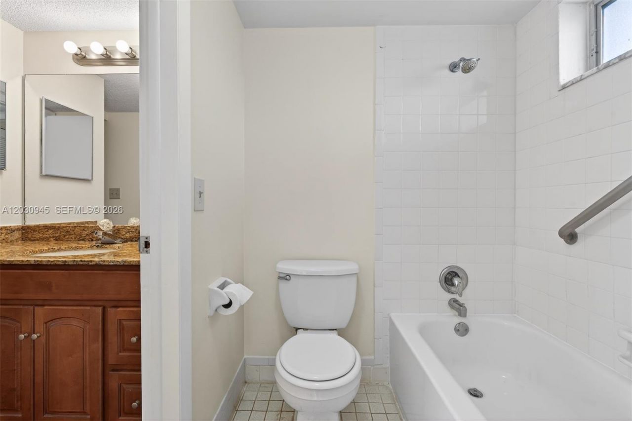 6070 NW 64th Ave , Unit 308, Tamarac, FL 33319 Photo