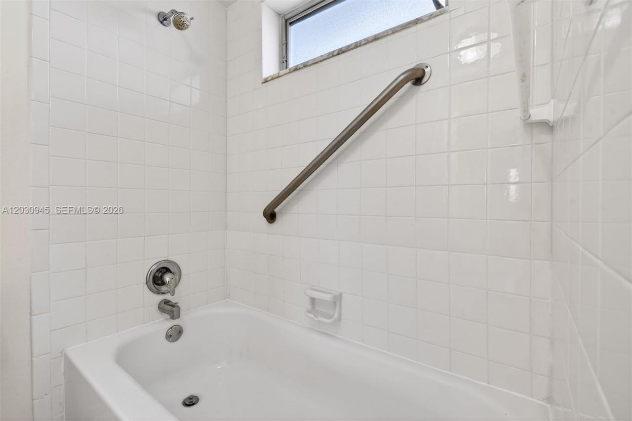 6070 NW 64th Ave , Unit 308, Tamarac, FL 33319 Photo