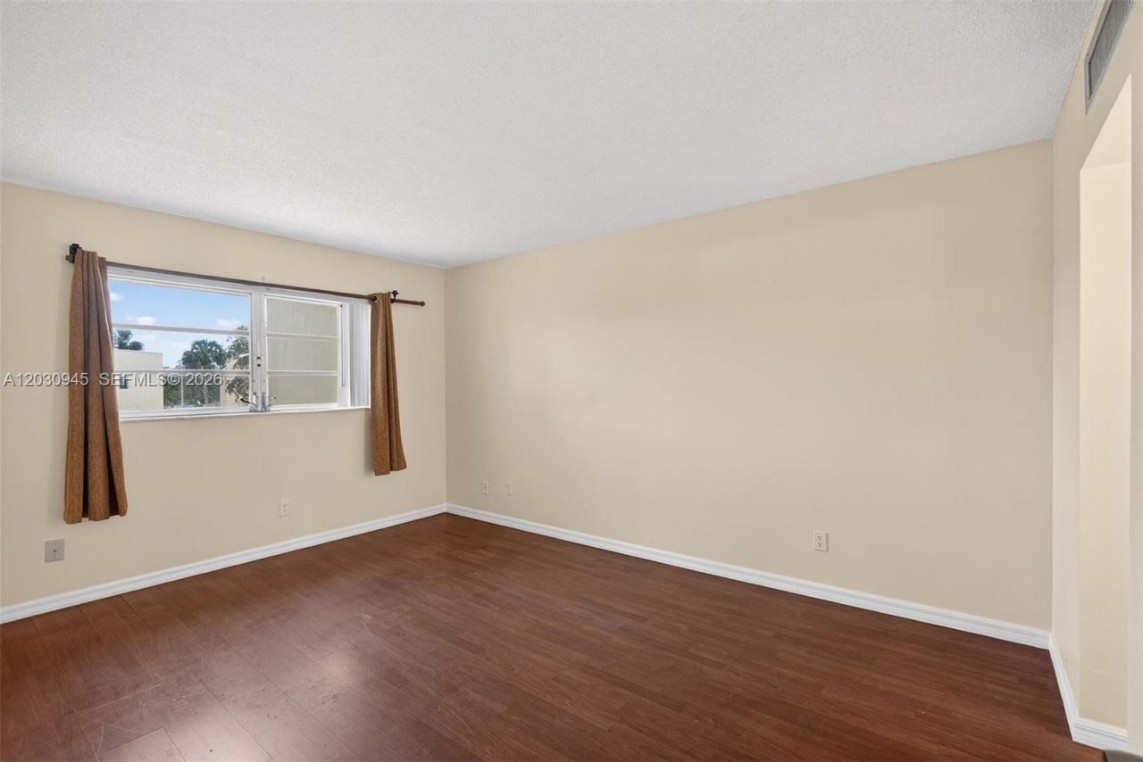 6070 NW 64th Ave , Unit 308, Tamarac, FL 33319 Photo