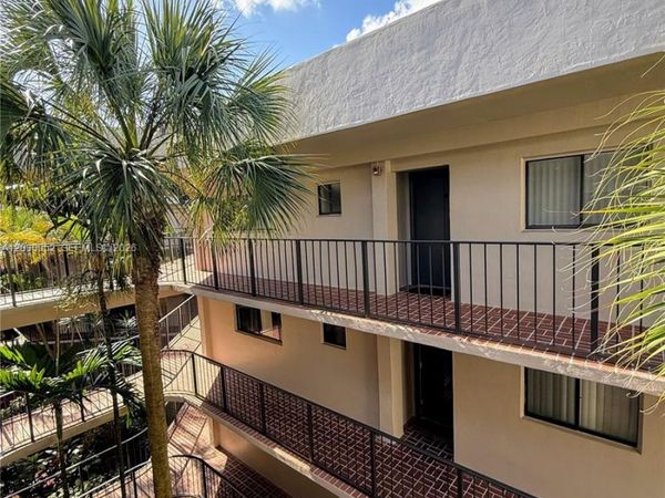 8540 SW 133rd Ave Rd , Unit 422, Miami, FL 33183
