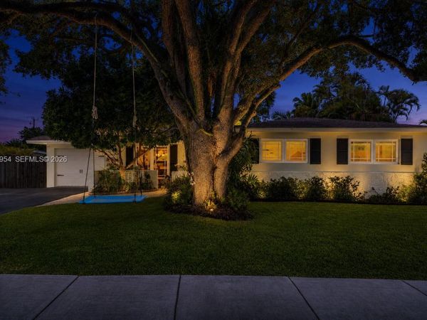 10421 SW 107th St , Miami, FL 33176