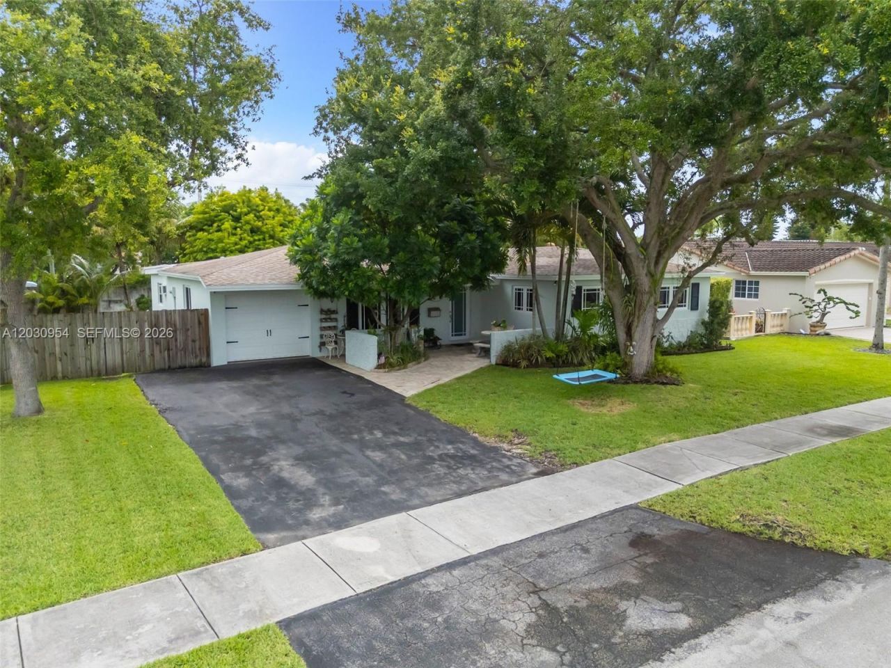 10421 SW 107th St , Miami, FL 33176 Photo