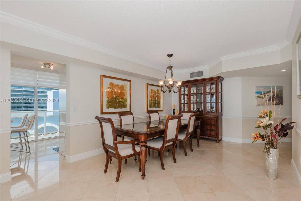 8855 Collins Ave , Unit 8J, Surfside, FL 33154 Photo