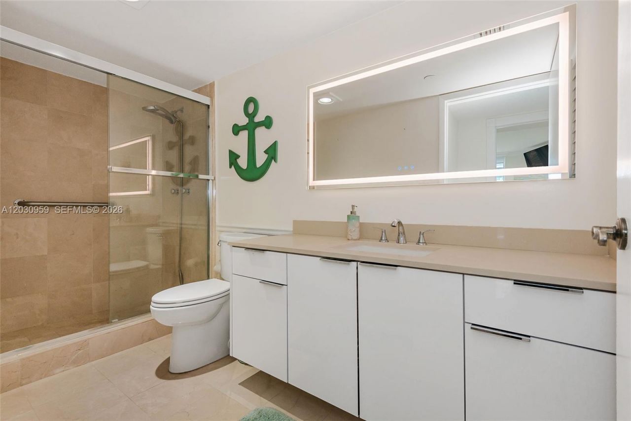 8855 Collins Ave , Unit 8J, Surfside, FL 33154 Photo