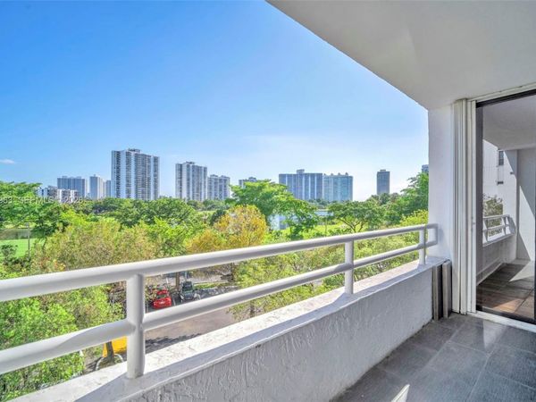 20355 NE 34th Ct , Unit 421, Aventura, FL 33180