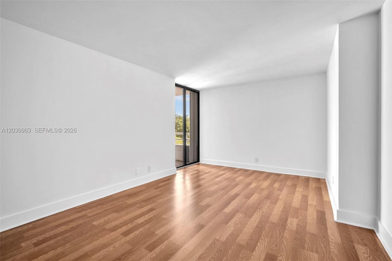 20355 NE 34th Ct , Unit 421, Aventura, FL 33180 Photo