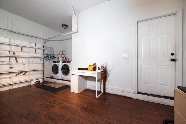 2327 NE 37th Ter , Homestead, FL 33033 Photo