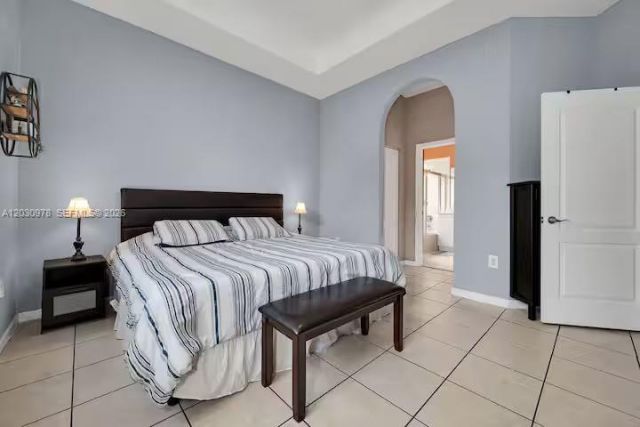 2327 NE 37th Ter , Homestead, FL 33033 Photo