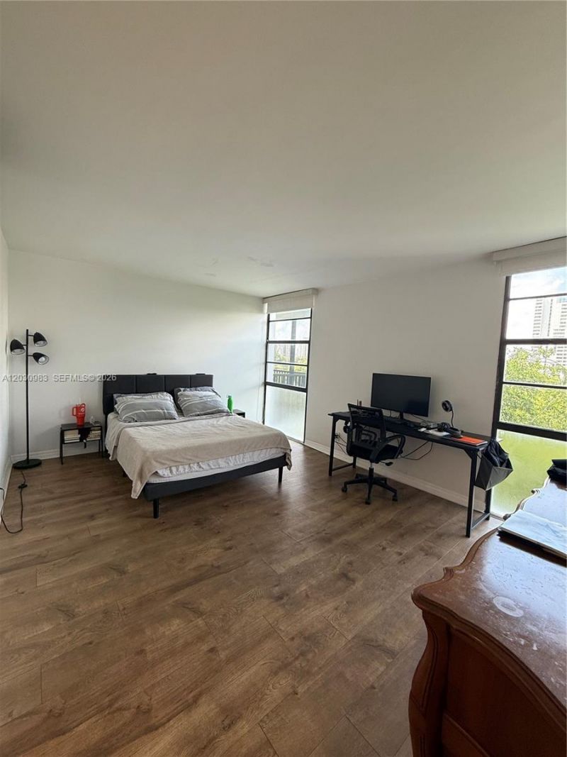 3475 N Country Club Dr , Unit 608, Aventura, FL 33180 Photo