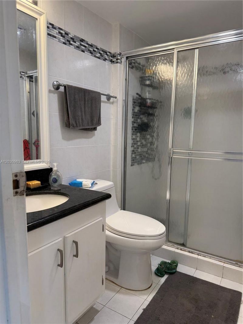 3475 N Country Club Dr , Unit 608, Aventura, FL 33180 Photo