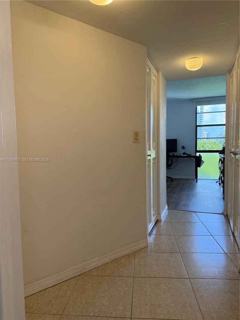 3475 N Country Club Dr , Unit 608, Aventura, FL 33180 Photo