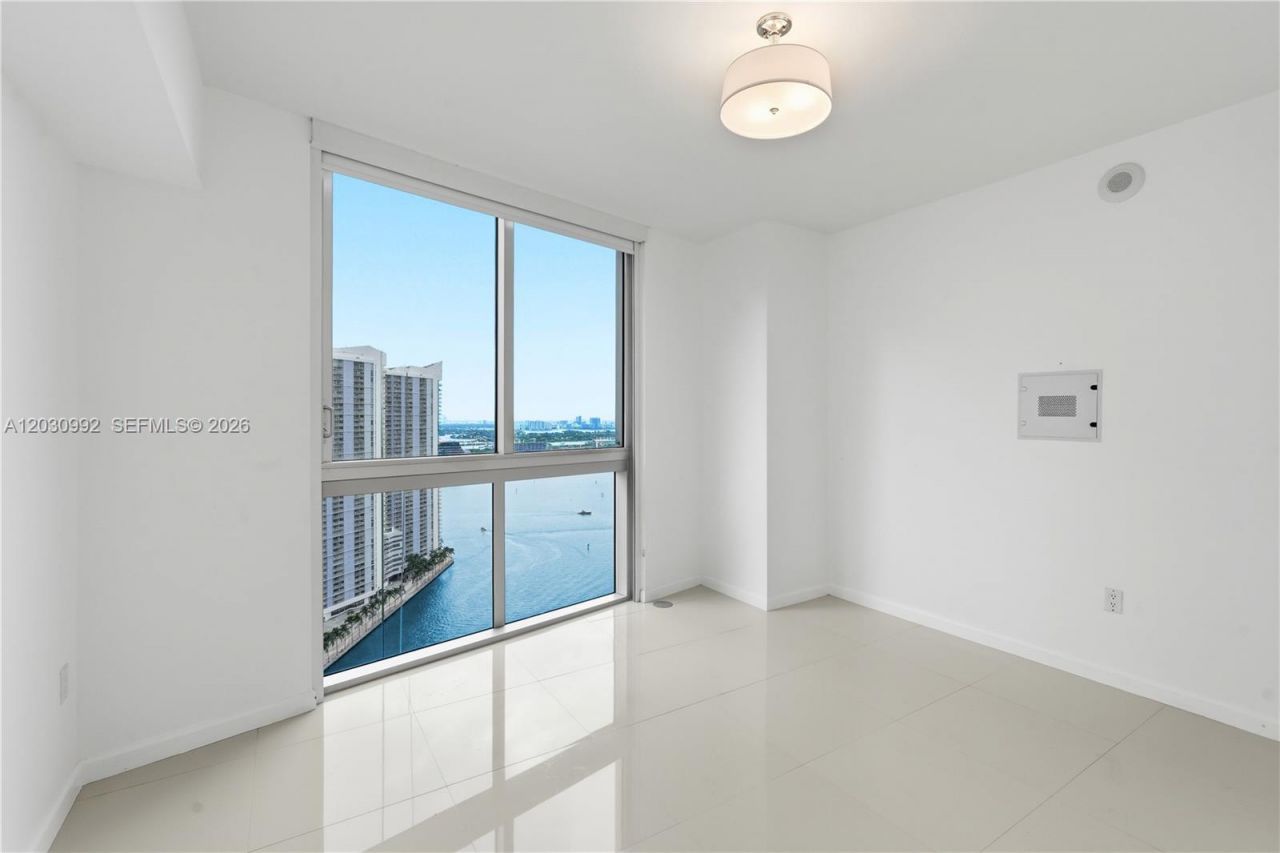 465 Brickell Ave , Unit 3202, Miami, FL 33131 Photo