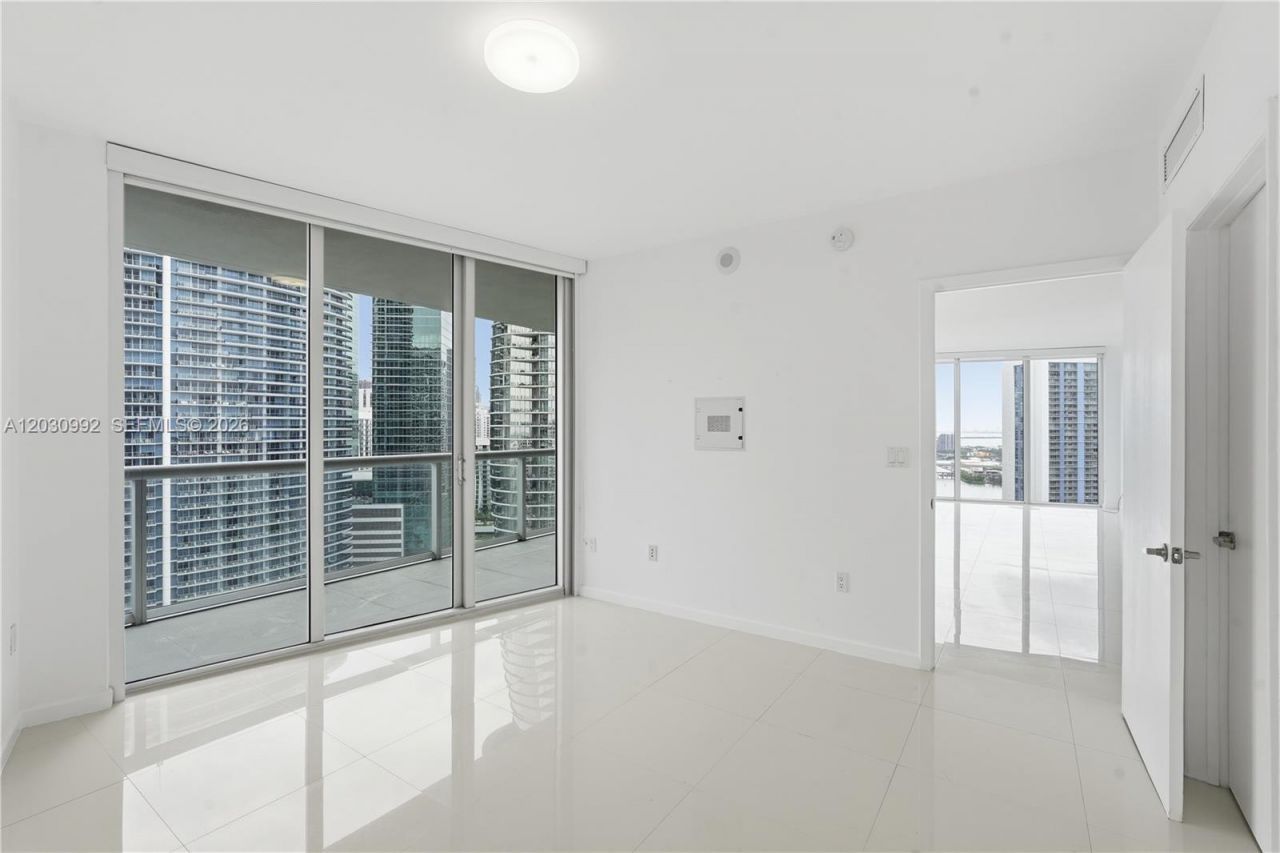465 Brickell Ave , Unit 3202, Miami, FL 33131 Photo
