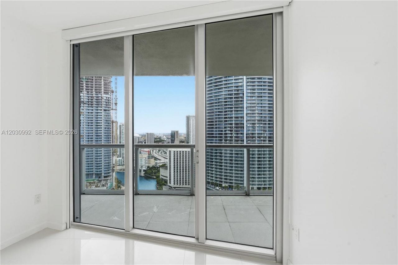 465 Brickell Ave , Unit 3202, Miami, FL 33131 Photo
