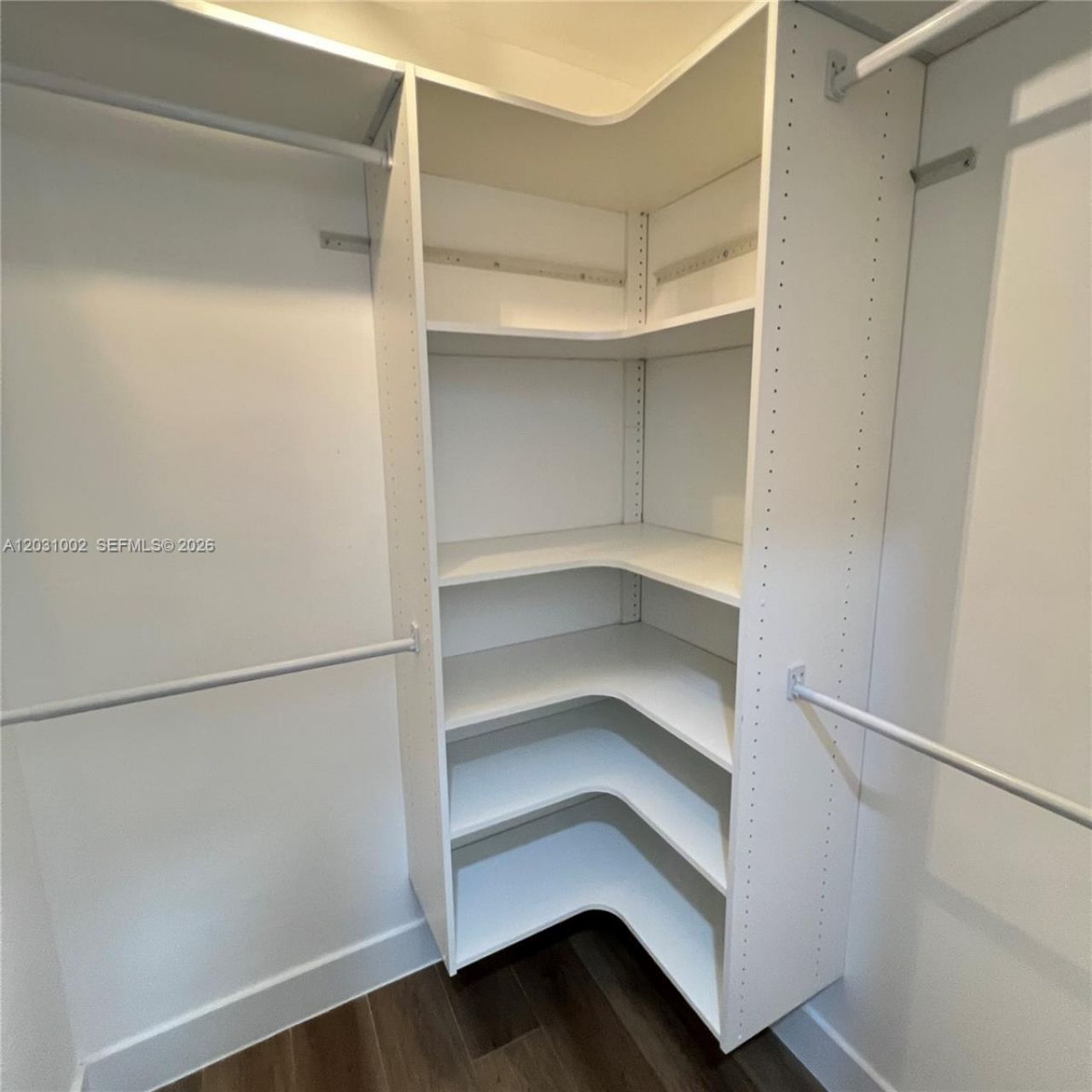 8425 NW 8th St , Unit 406, Miami, FL 33126 Photo