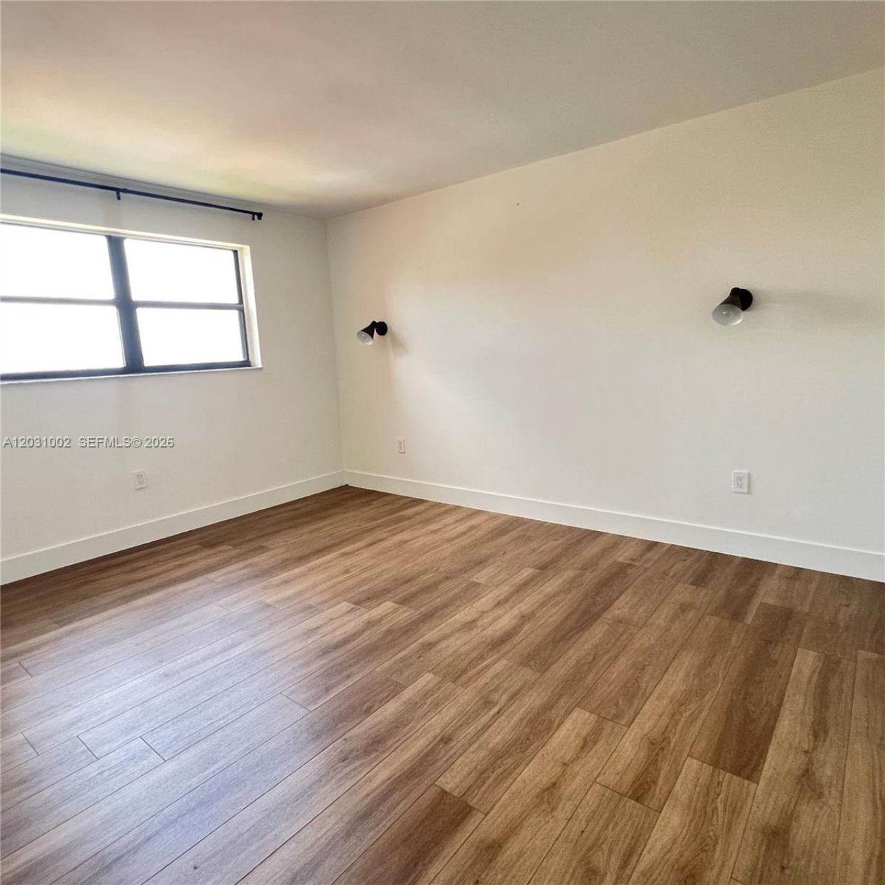 8425 NW 8th St , Unit 406, Miami, FL 33126 Photo