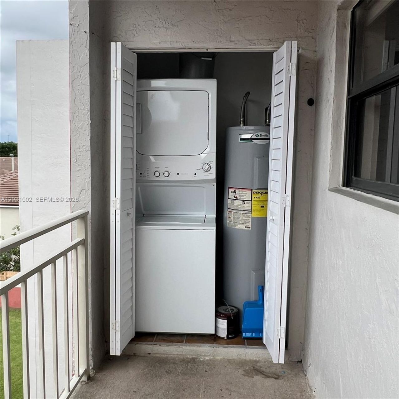 8425 NW 8th St , Unit 406, Miami, FL 33126 Photo